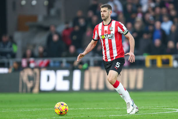 让曼联防线 让曼联防线