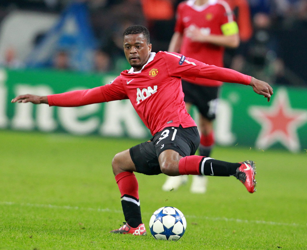 居西甲前列 居西甲前列